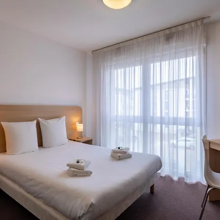 Apartmanhotel The Originals Residence, Kosy & Park 2*