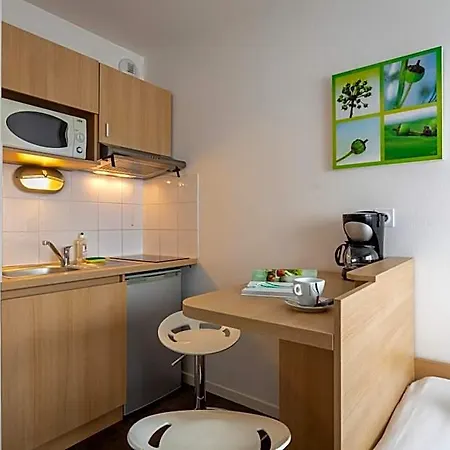Kosy & Park Apartmanhotel 2*